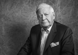 HELMUT SCHMIDT (1918-2015)